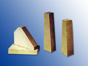 高铝质耐火材料制品